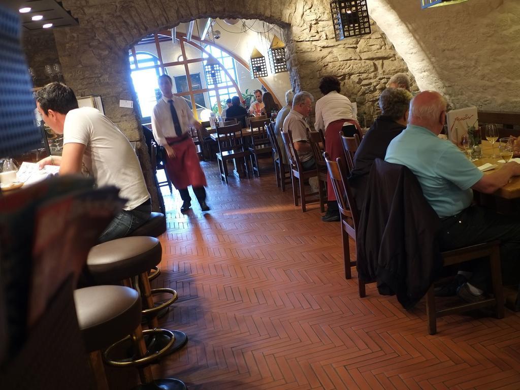 ארבון Hotel Brauerei Frohsinn מראה חיצוני תמונה